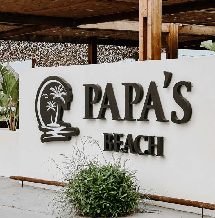 Papas Beach Club
